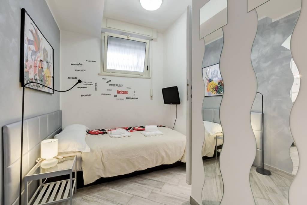 Rome Apartment With Terrace Autonomous Exterior photo